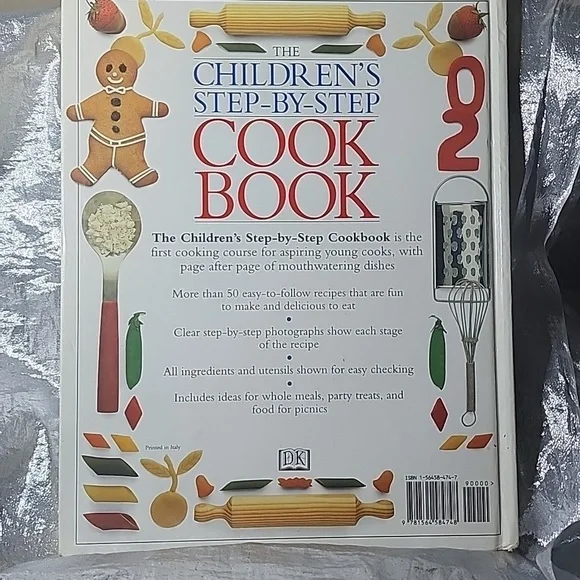 The Children's Step-by-Step Cookbook - Picture 2 of 8